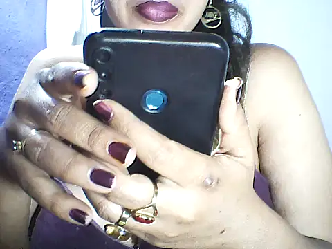 layanah12 online show from October 12, 7:16 pm