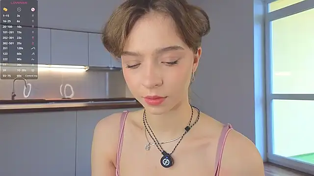 KellyAdderiy online show from April 20, 3:20 am