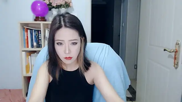 SuSushi728 online show from June 4, 3:49 pm