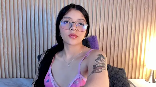 Snapshot of lana_dol chatting on October 1, 2:22 pm lana dol online show from October 1, 2:22 pm