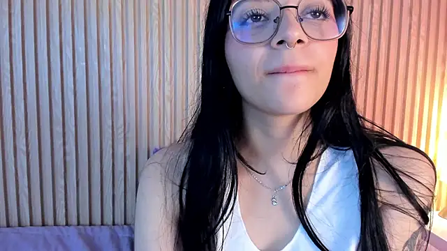 Snapshot of lana_dol chatting on September 27, 4:25 pm lana dol online show from September 27, 4:25 pm