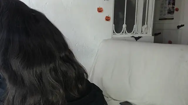 skinny sweet2411 online show from November 7, 4:29 am