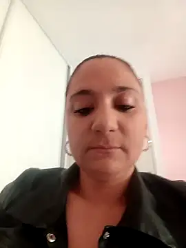 Nell-X online show from May 17, 11:53 am