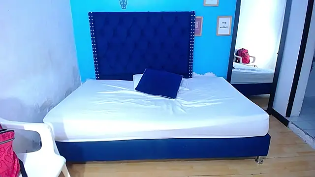 Snapshot of kinky_redhead18 chatting on September 29, 1:38 pm kinky redhead18 online show from September 29, 1:38 pm