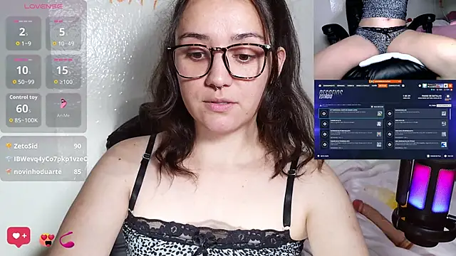 Snapshot of sobresalinaa chatting on October 2, 5:45 am sobresalinaa online show from October 2, 5:45 am