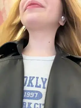 Sunny   Bunny online show from April 3, 1:53 pm