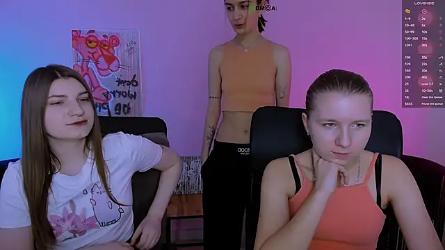 pure radiance1 online show from November 28, 10:18 am