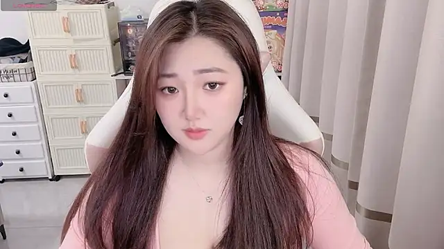 Stars Elyn online show from May 29, 12:58 pm