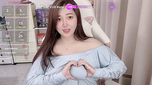 Stars Elyn online show from May 25, 12:37 pm