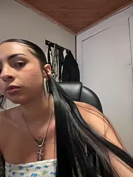 Hilary pinkk online show from September 27, 3:14 am