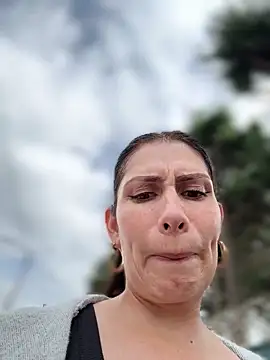 Alysson-- online show from April 20, 1:25 pm