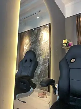 Ashly Blonde online show from March 19, 9:30 pm