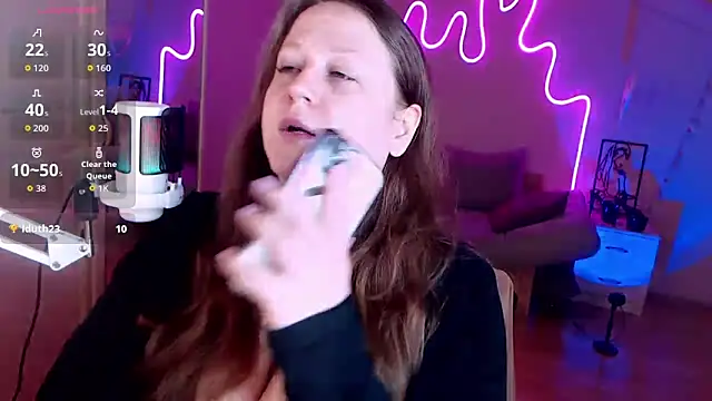 Snapshot of LizzyShine chatting on September 27, 2:35 pm LizzyShine online show from September 27, 2:35 pm