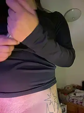 Miss oliviaa online show from May 17, 11:04 pm