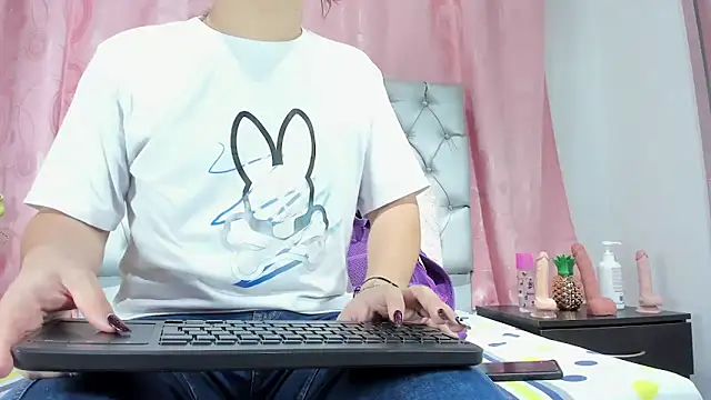 veneno hot online show from November 19, 12:49 pm