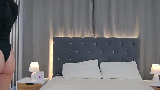 LeilaLow online show from January 15, 3:07 pm