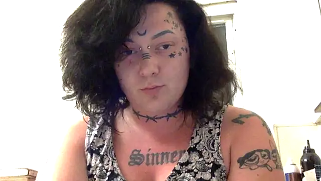 CurvyTrans2002 online show from July 20, 4:04 am