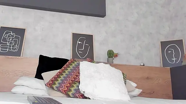 karina gomez 18 online show from April 6, 11:22 am