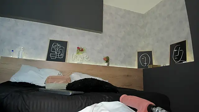 karina gomez 18 online show from March 12, 11:57 am