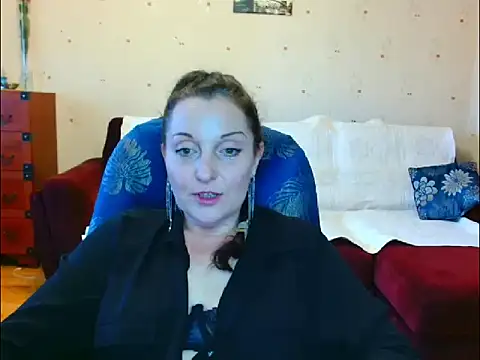 Alice3694 online show from March 13, 7:53 am