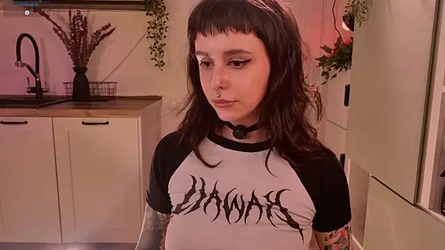 MichaellaMoon online show from June 9, 7:13 pm