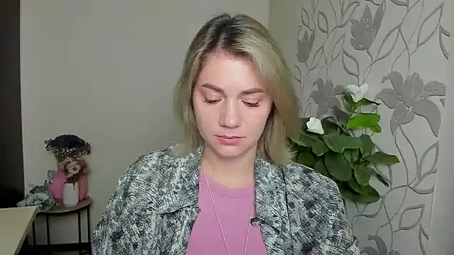 MariaSttone online show from September 24, 3:44 pm