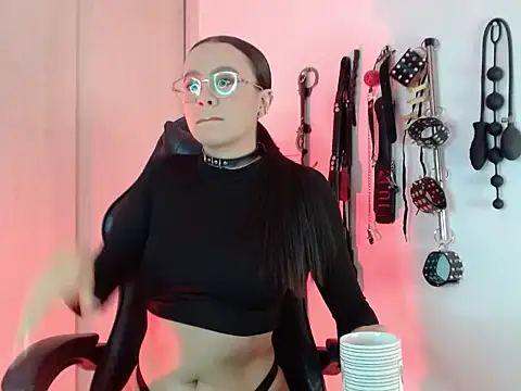 Alisson Beckett online show from October 6, 1:17 pm