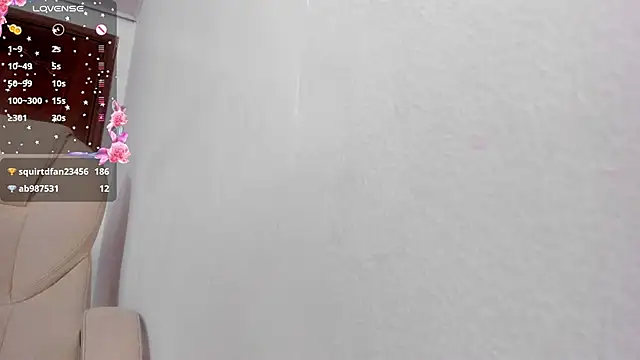 Snapshot of Maavca_ chatting on October 4, 9:41 pm Maavca online show from October 4, 9:41 pm