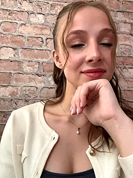 CaseyStar online show from November 25, 12:18 pm