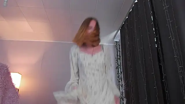 ReddHotPipper online show from September 26, 4:32 am