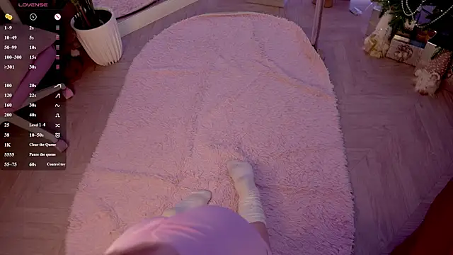 Smiley Mia online show from January 12, 5:34 am