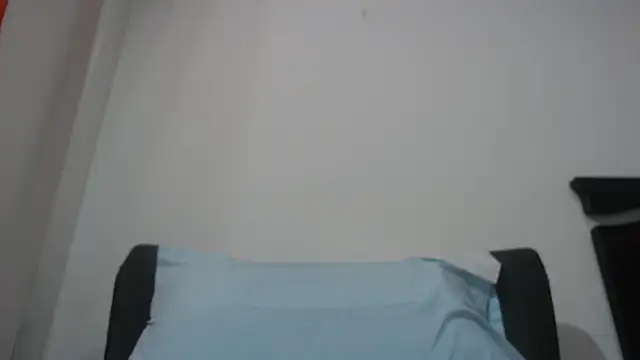 LizzandAlyz online show from July 26, 9:00 pm