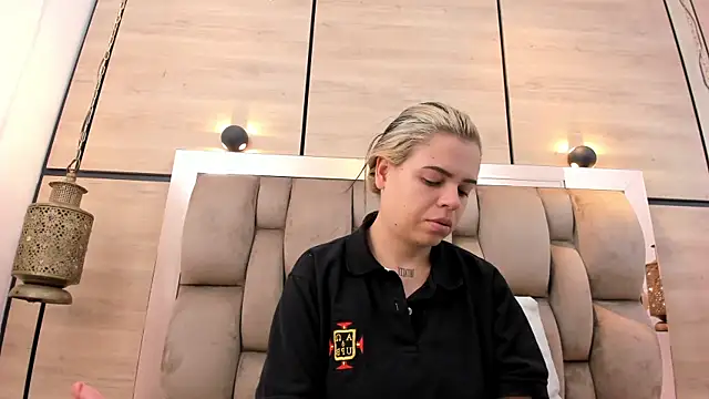 dorothy vegga online show from April 22, 3:58 am