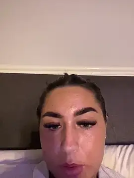 clobunny10 online show from March 5, 8:48 pm