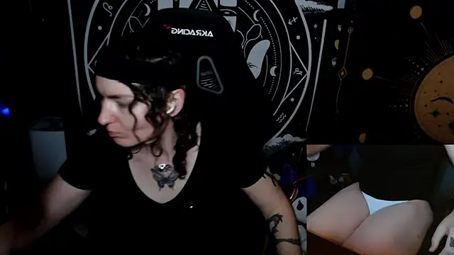 BrandiWRLD 999 online show from September 30, 7:19 pm