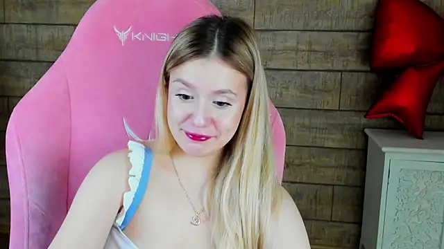 MilanaBalmain online show from February 17, 5:29 am