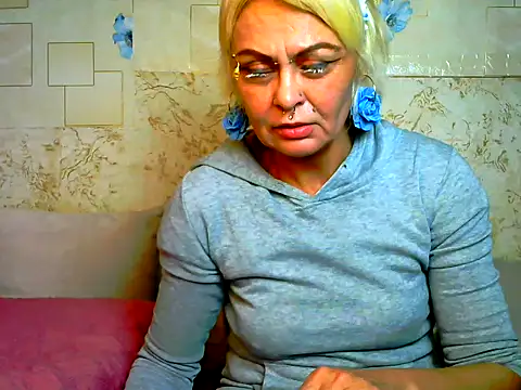 Gardener of Illusions online show from November 29, 9:30 pm