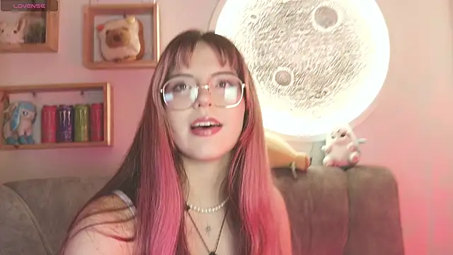 cherrybom969 online show from May 25, 10:14 am