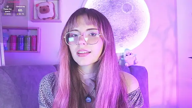 cherrybom969 online show from May 24, 6:12 am