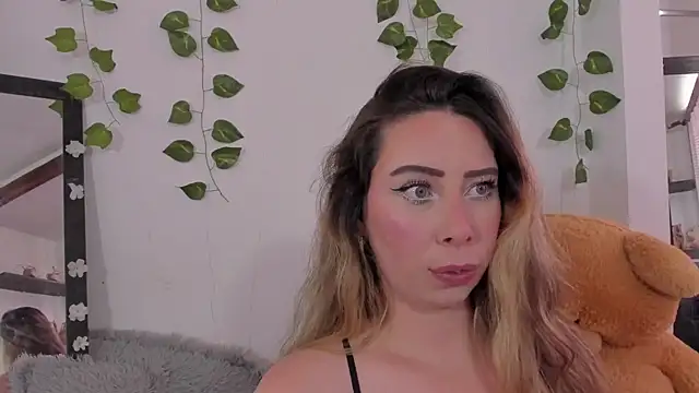 JanneKim online show from October 6, 6:45 pm