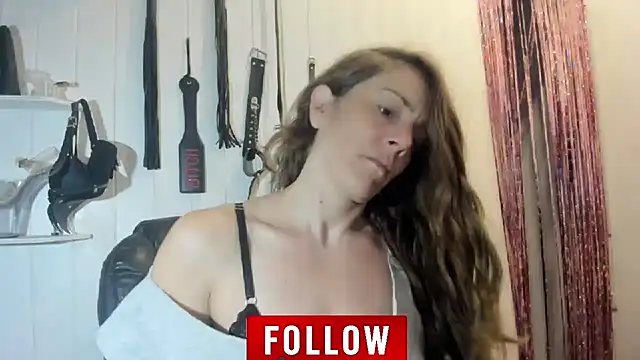 Snapshot of Jesipoledance chatting on October 10, 9:25 am Jesipoledance online show from October 10, 9:25 am