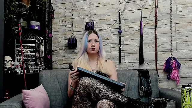 CruelMistress online show from December 15, 12:49 am