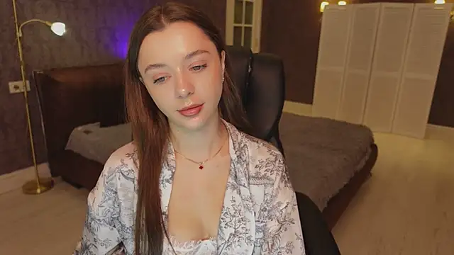 DinaCandy online show from October 24, 10:33 am