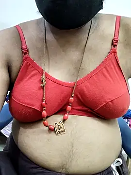 Snapshot of Tamilrojanew chatting on September 18, 5:55 pm Tamilrojanew online show from September 18, 5:55 pm