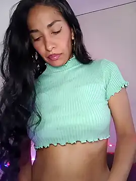 chloewildd  online show from April 11, 1:26 pm