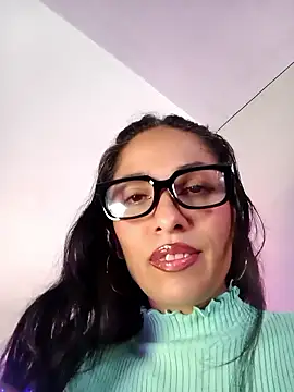 chloewildd  online show from February 26, 12:59 pm