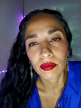 chloewildd  online show from May 29, 3:37 am