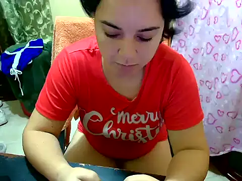 Snapshot of Victorialatina chatting on October 2, 11:43 pm Victorialatina online show from October 2, 11:43 pm