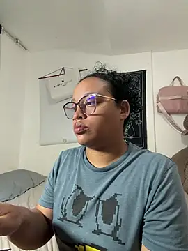 angela angels  online show from March 15, 9:11 am