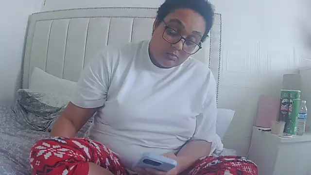 vanilla chocolate23 online show from March 18, 2:11 pm